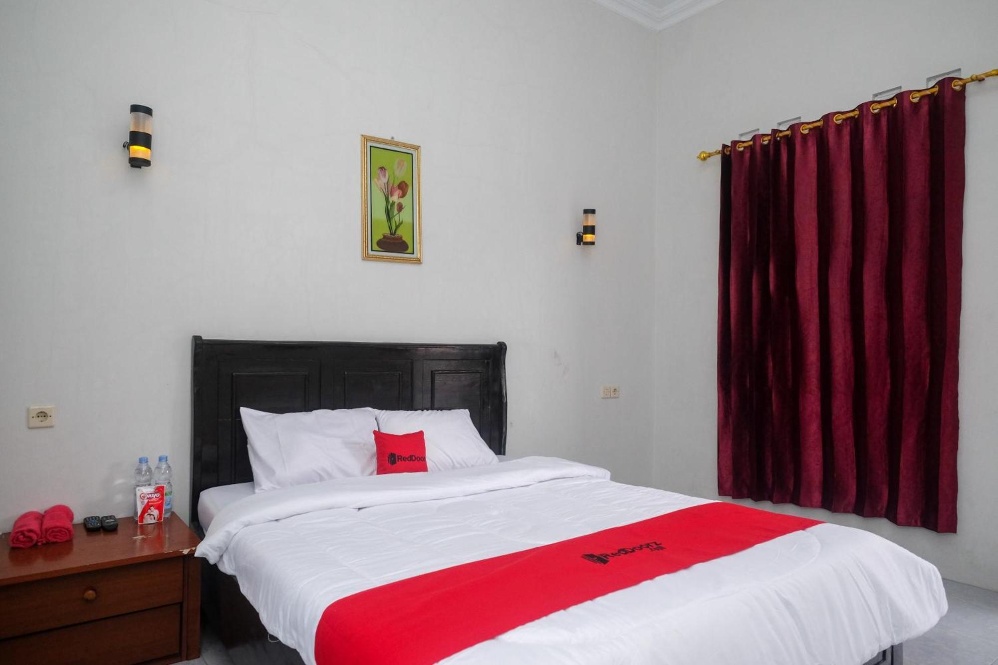 OYO 90687 Maharatu Homestay Wonosobo Bagian luar foto